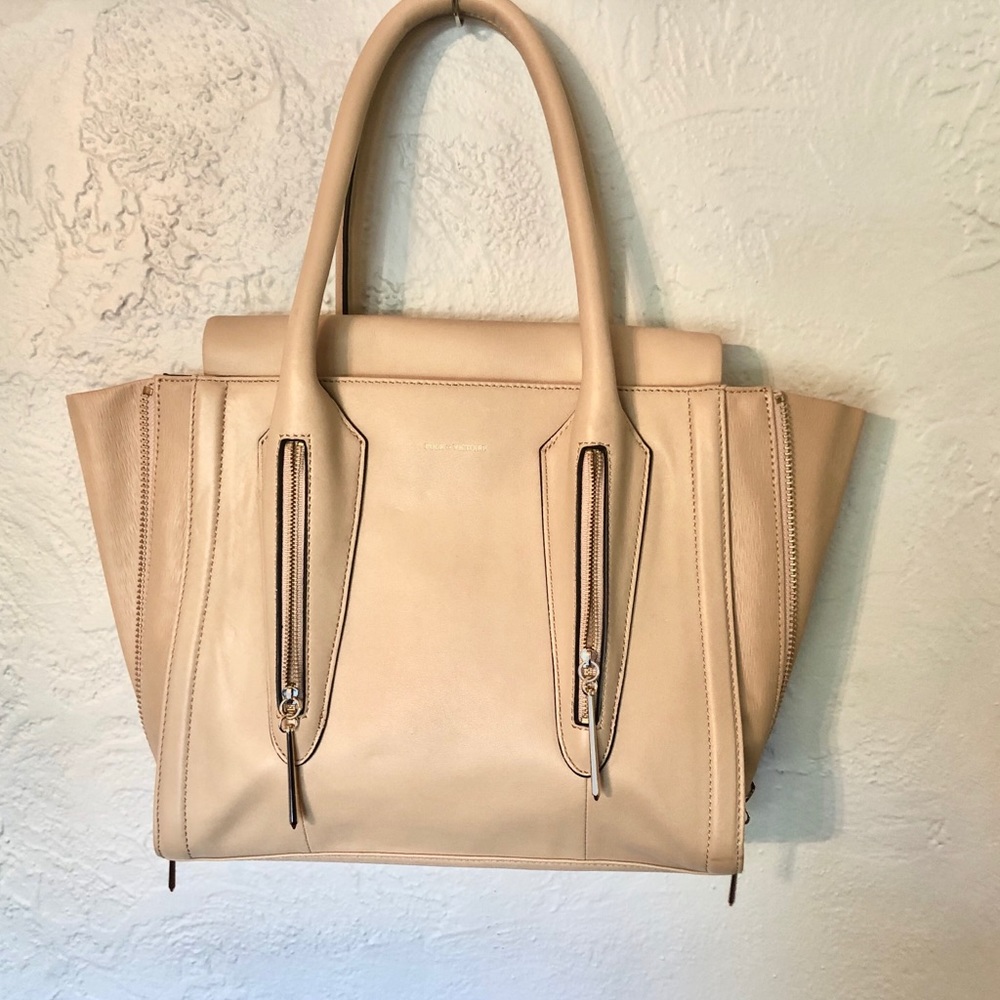 Pour la Victoire Beige Handbag